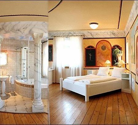 Knopf Und Knopf Erlebniswelt Hotell Warthausen Rom bilde